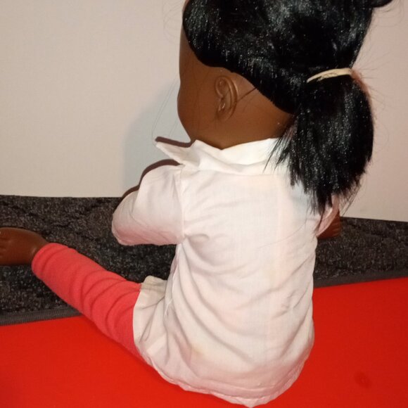 BATTAT AFRICAN AMERICAN OUR GENERATION 18" DOCTOR MEAGAN DOLL WITH BROWN EYES - Picture 6 of 6